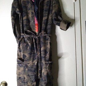 woman camouflage jumpsuit. can be worn with heels or sneakers.